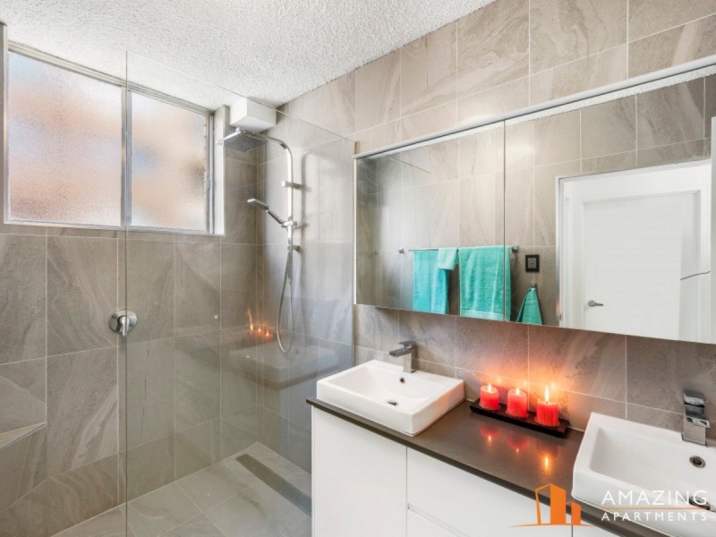 34 Park Avenue, East Brisbane QLD 4169