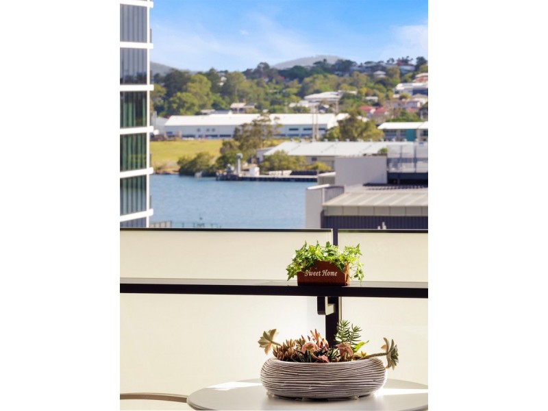 35 Hercules Street, Hamilton QLD 4007