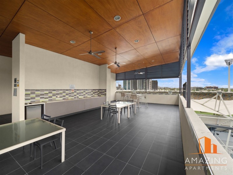 67 Linton Street, Kangaroo Point QLD 4169