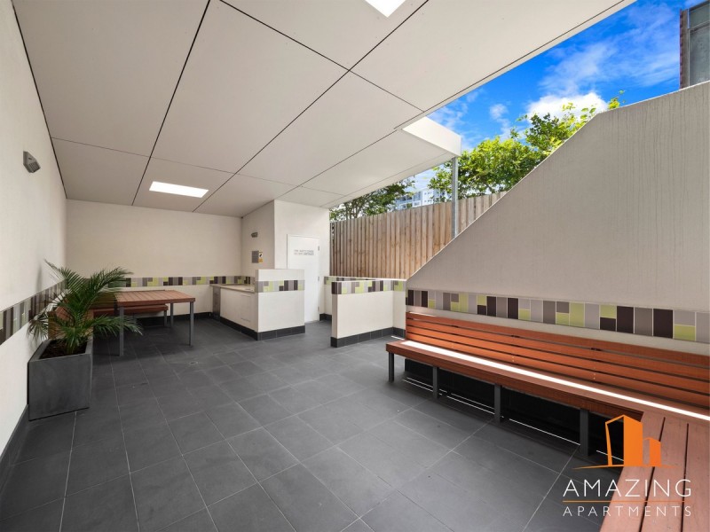 67 Linton Street, Kangaroo Point QLD 4169