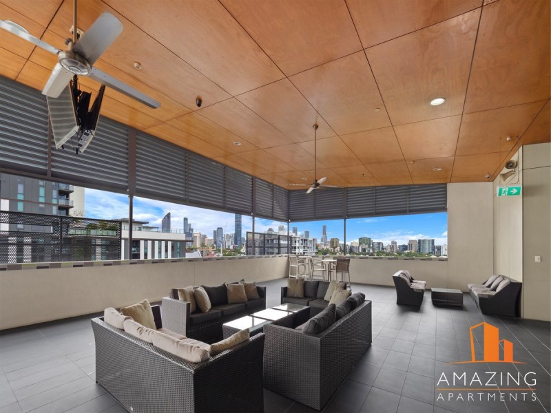 67 Linton Street, Kangaroo Point QLD 4169
