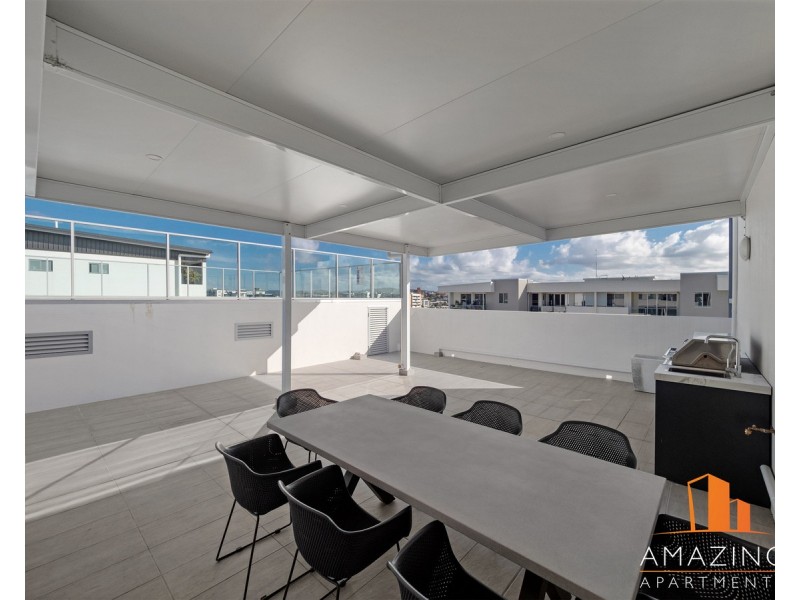 23 Playfield Street, Chermside QLD 4032