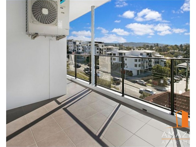 3 Harrys Road, Taringa QLD 4068