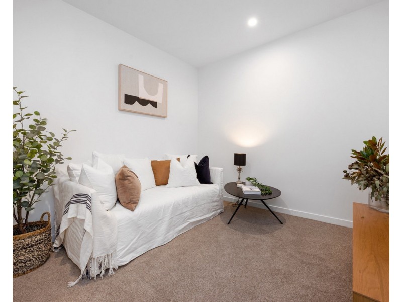 140 Wellington Road, East Brisbane QLD 4169