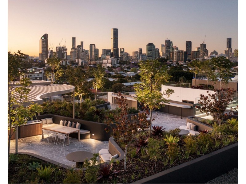 140 Wellington Road, East Brisbane QLD 4169