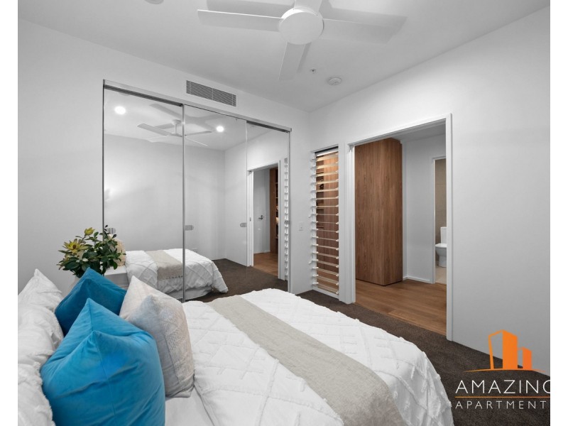 11 Pidgeon Close, West End QLD 4101