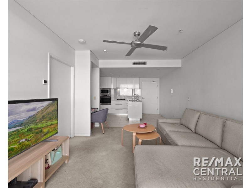 L8/16 Hamilton Place, Bowen Hills QLD 4006