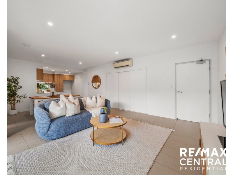 Level 2/16 Le Grand Street, Macgregor QLD 4109