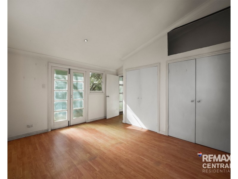 37 Flower Street, Woolloongabba QLD 4102