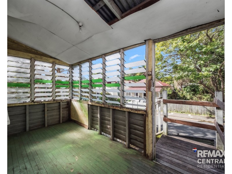 37 Flower Street, Woolloongabba QLD 4102