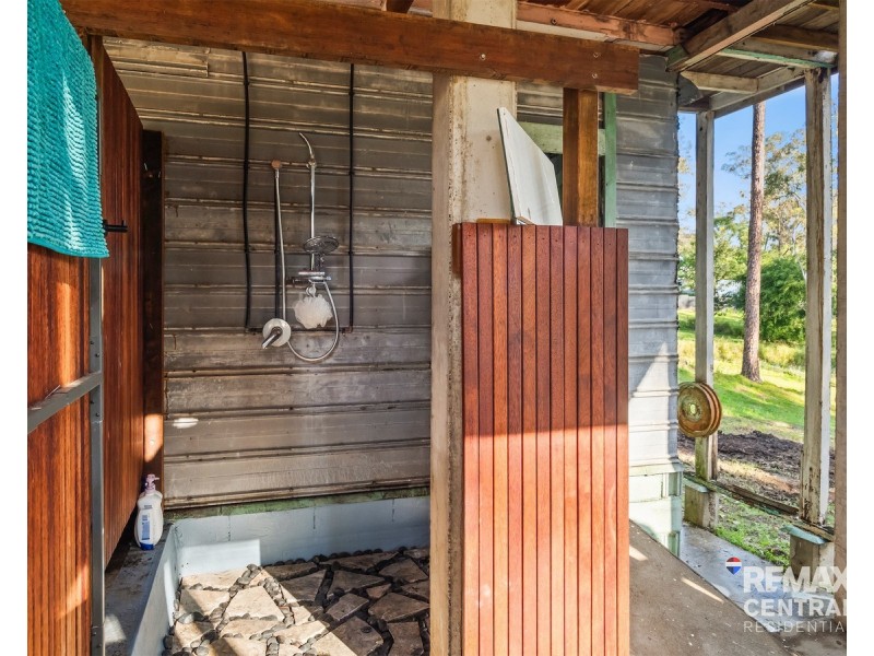 245 Old Logan Road, Camira QLD 4300