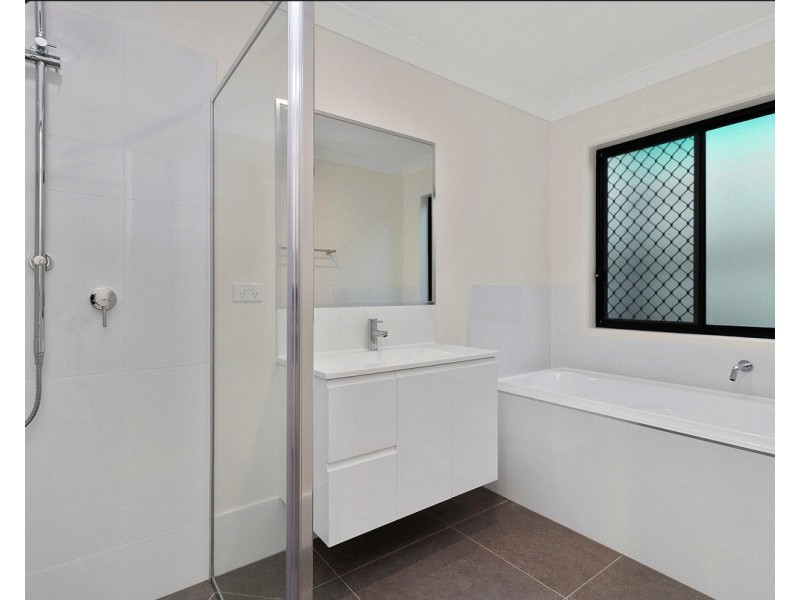 28 Peter Harbeck Street, Spring Mountain QLD 4124