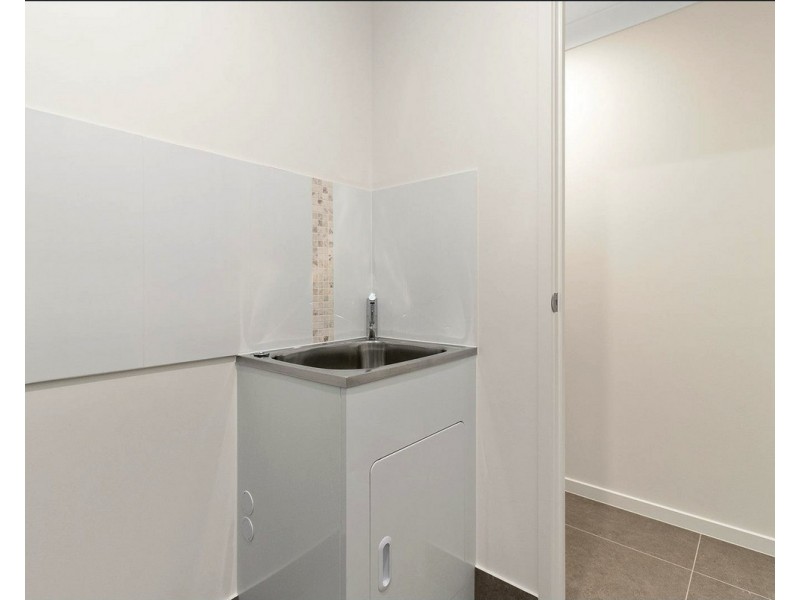 28 Peter Harbeck Street, Spring Mountain QLD 4124