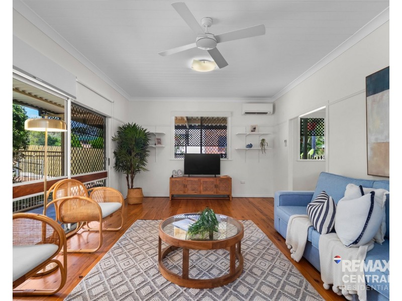 26 Parnoolar Crescent, Ferny Hills QLD 4055