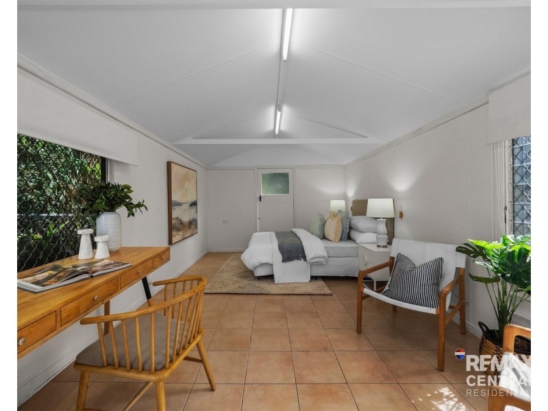 26 Parnoolar Crescent, Ferny Hills QLD 4055