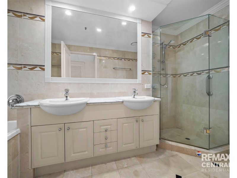 Level 27/32 Macrossan Street, Brisbane City QLD 4000