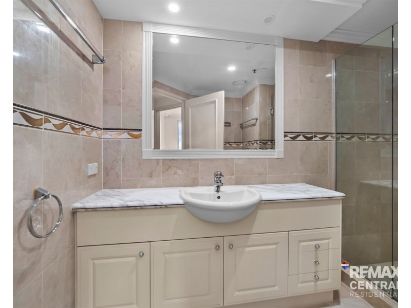 Level 27/32 Macrossan Street, Brisbane City QLD 4000