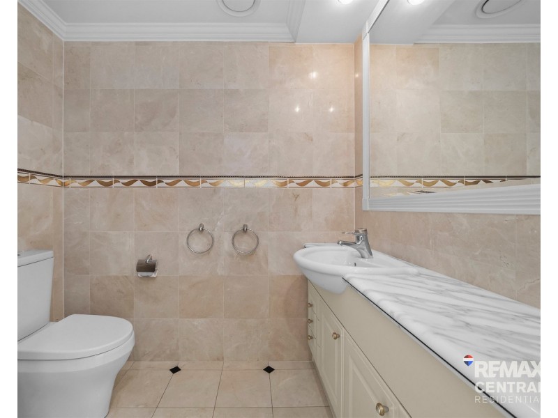 Level 27/32 Macrossan Street, Brisbane City QLD 4000