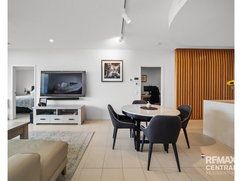 Level 4/50 Parkside Circuit, Hamilton QLD 4007