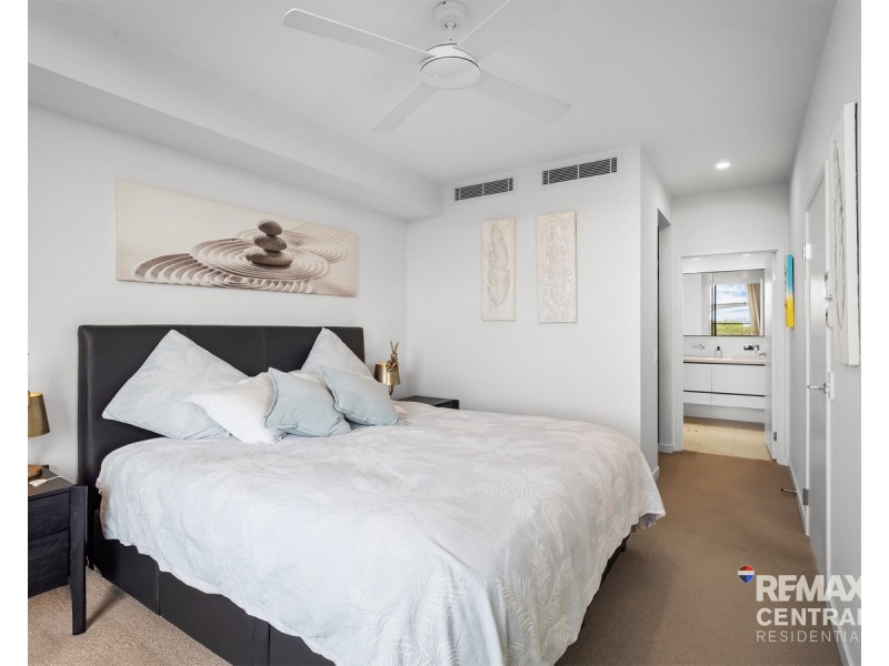 Level 4/50 Parkside Circuit, Hamilton QLD 4007