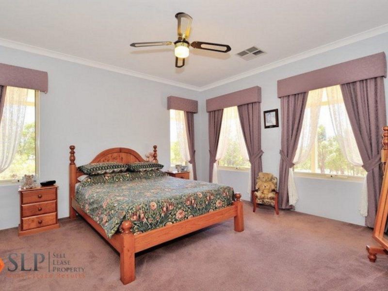 40 Andalusian  Retreat, Brigadoon WA 6069