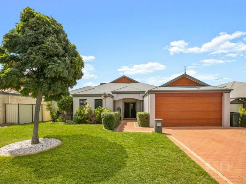 4 Montgomery Drive, Success WA 6164