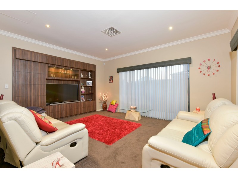 36 Messina Avenue, Stirling WA 6021