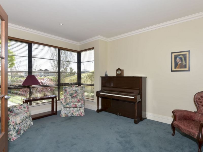 6 Blancoa Lane, Stirling WA 6021