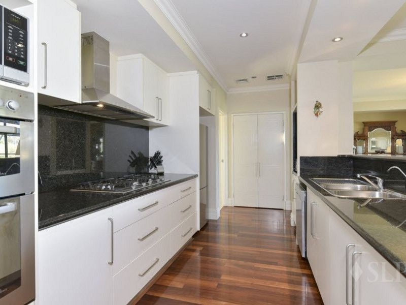 6 Blancoa Lane, Stirling WA 6021