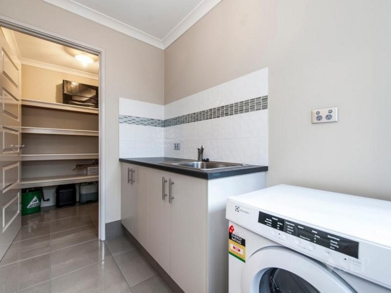 60 Dalmilling Drive, The Vines WA 6069