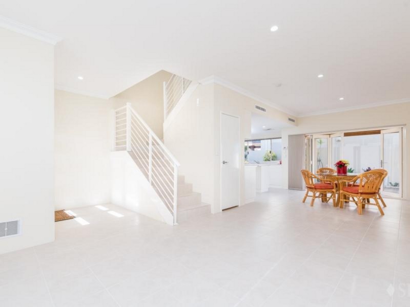 50 Martindale Avenue, Madeley WA 6065