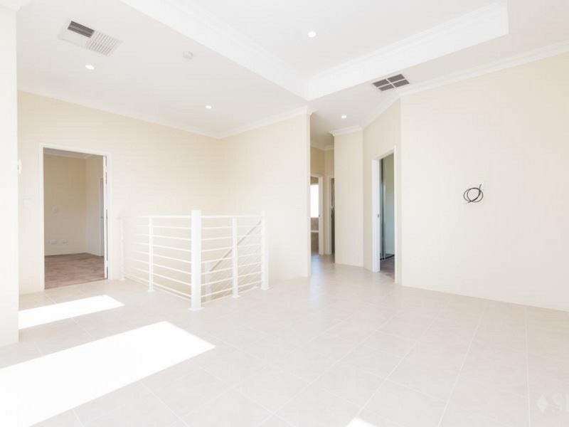 50 Martindale Avenue, Madeley WA 6065