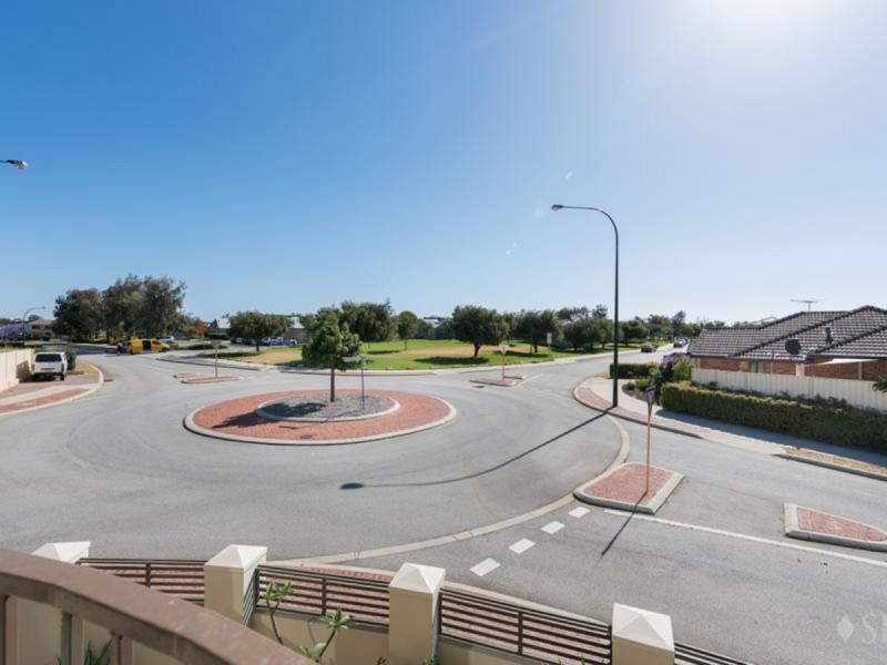 50 Martindale Avenue, Madeley WA 6065