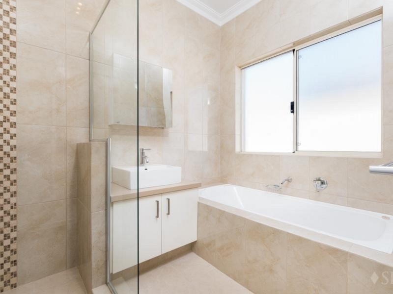 50 Martindale Avenue, Madeley WA 6065