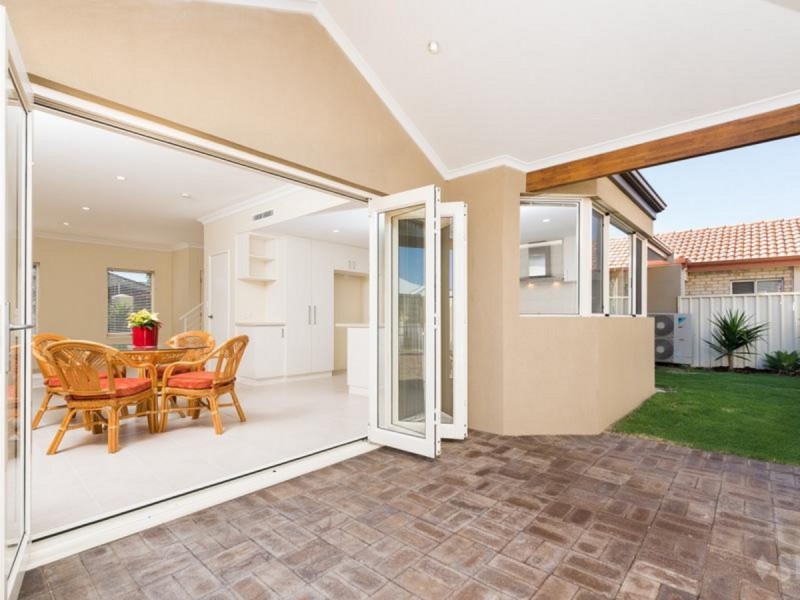 50 Martindale Avenue, Madeley WA 6065