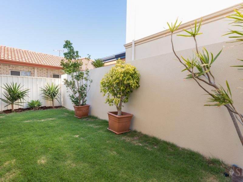 50 Martindale Avenue, Madeley WA 6065