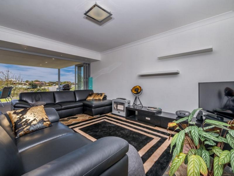 12 View Terrace, Quinns Rocks WA 6030