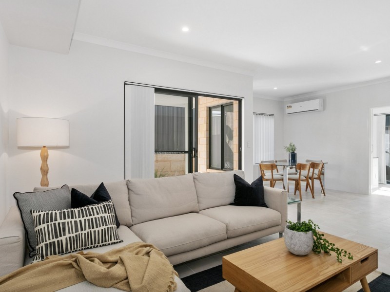 67 Grand Paradiso Parade, Merriwa WA 6030