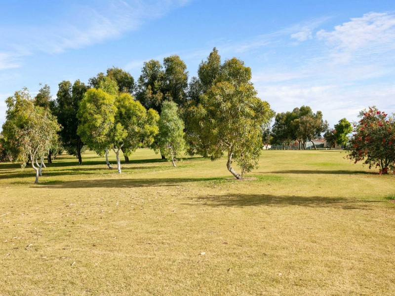 67 Grand Paradiso Parade, Merriwa WA 6030