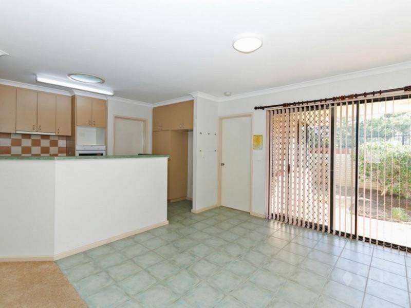 12/2 Camberwell  Road, Balga WA 6061