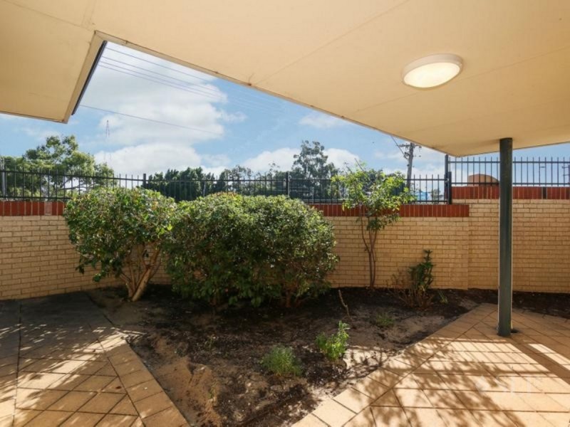 12/2 Camberwell  Road, Balga WA 6061