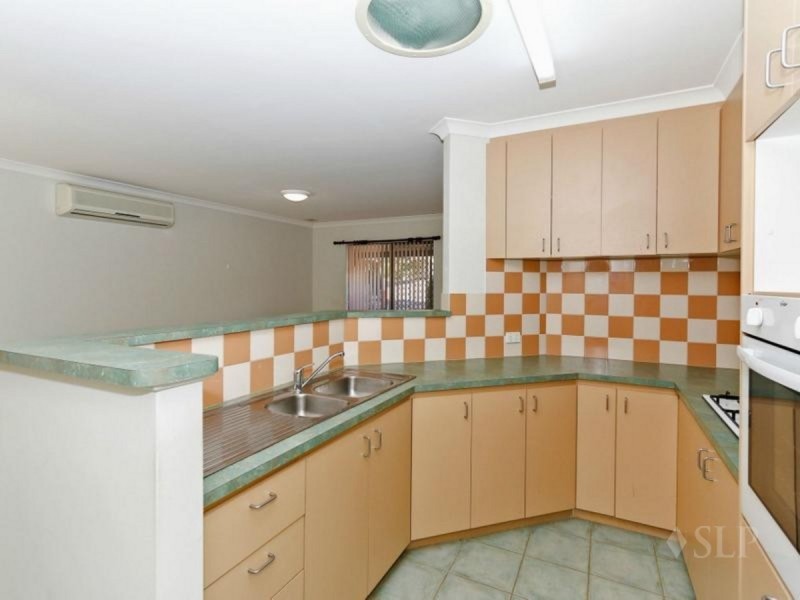 12/2 Camberwell  Road, Balga WA 6061