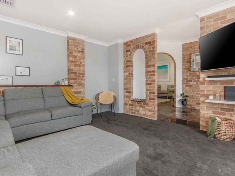 583 Safety Bay  Road, Waikiki WA 6169