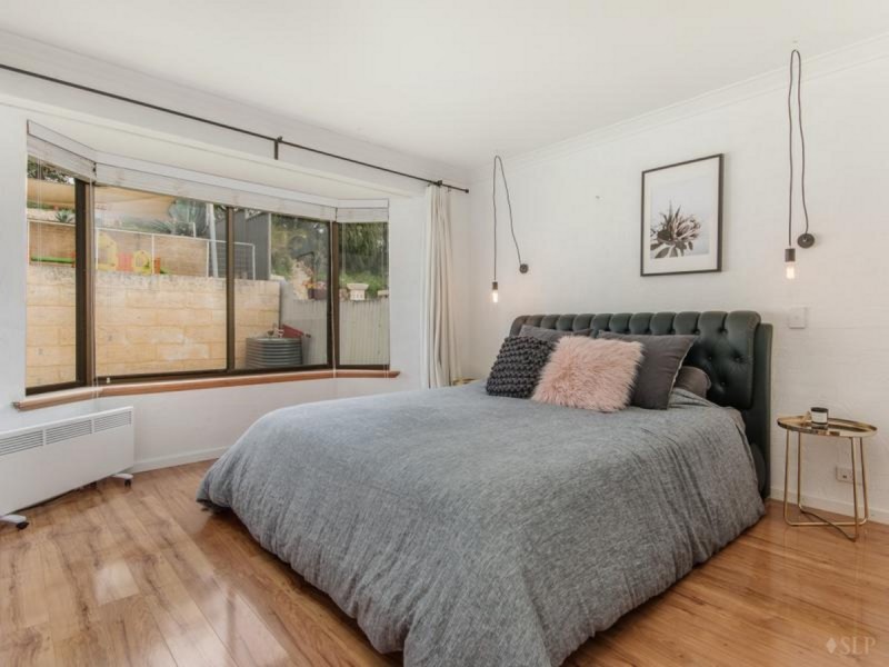 583 Safety Bay  Road, Waikiki WA 6169