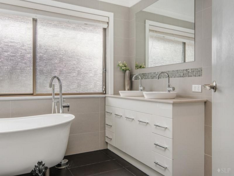 583 Safety Bay  Road, Waikiki WA 6169