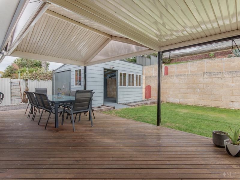 583 Safety Bay  Road, Waikiki WA 6169