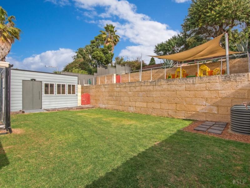 583 Safety Bay  Road, Waikiki WA 6169