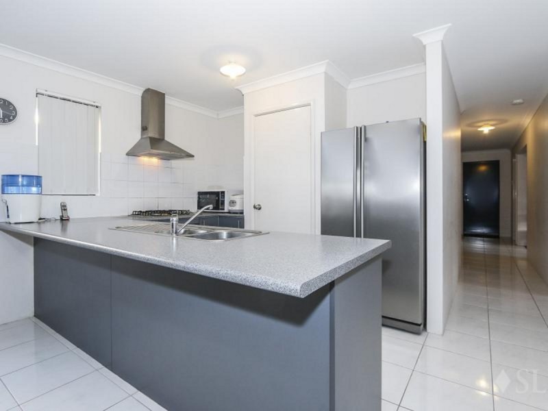 3E Brecknock Way, Girrawheen WA 6064