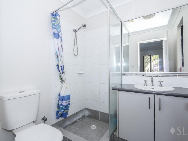 3E Brecknock Way, Girrawheen WA 6064