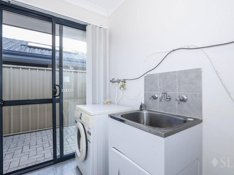 3E Brecknock Way, Girrawheen WA 6064